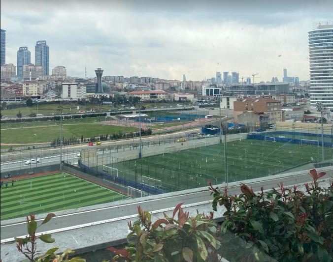 زمینهای ورزشی استانبول 216